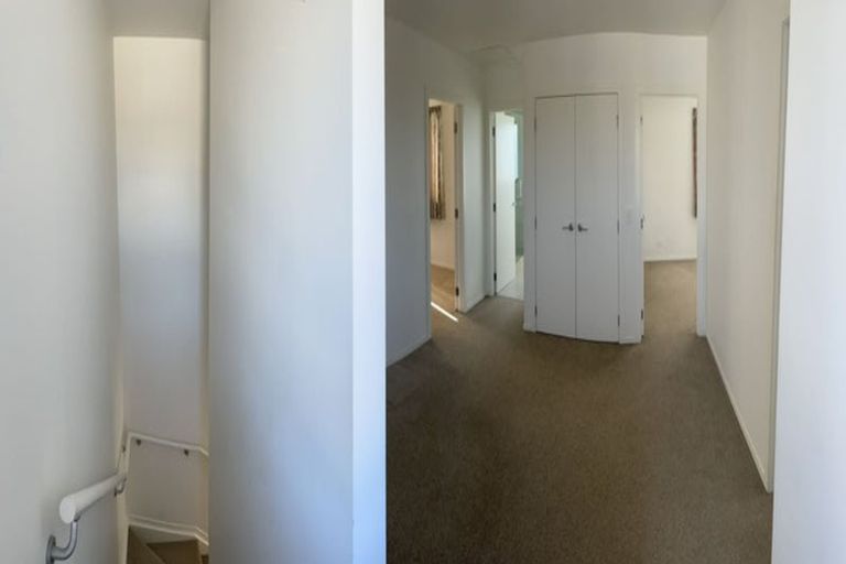 Photo of property in 3157 Great North Road, New Lynn, Auckland, 0600