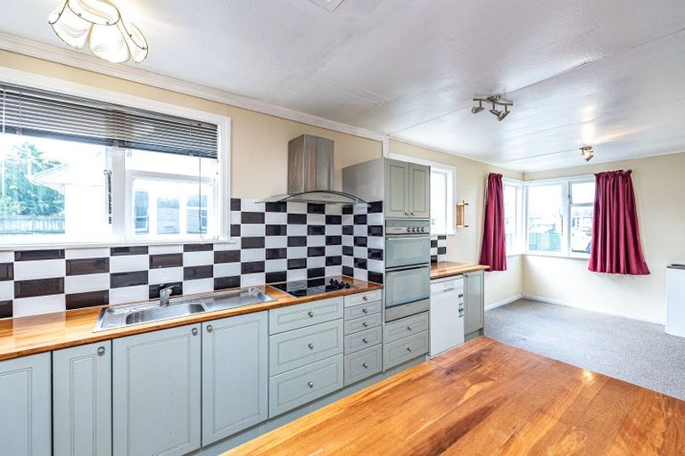 Photo of property in 27 Matipo Street, Castlecliff, Whanganui, 4501