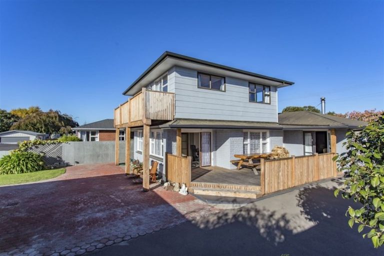 Photo of property in 122 Kippenberger Avenue, Rangiora, 7400