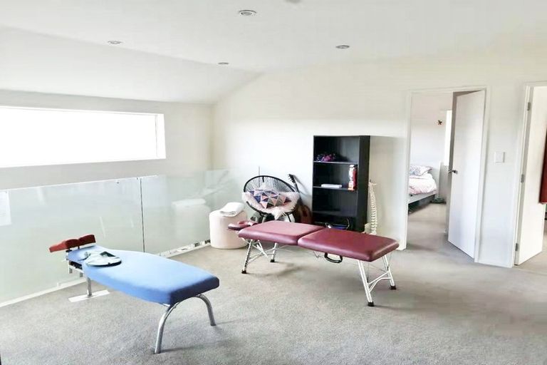 Photo of property in 47a Butley Drive, Farm Cove, Auckland, 2012