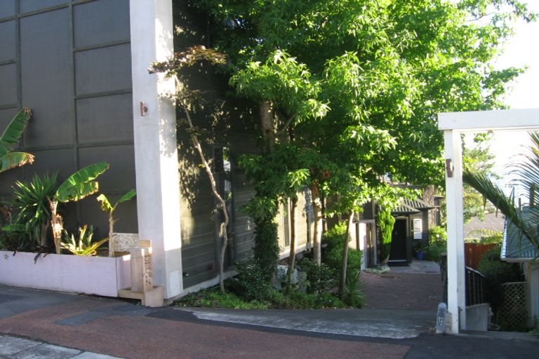 Photo of property in 4a Harbour Street, Saint Marys Bay, Auckland, 1011