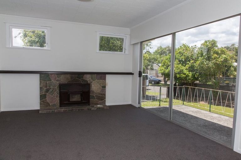 Photo of property in 1 Patea Place, Terrace End, Palmerston North, 4410