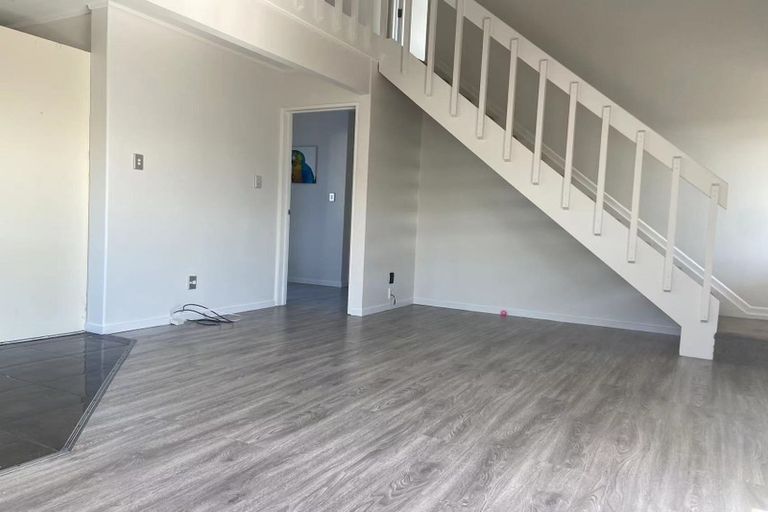 Photo of property in 2/27 Cherry Road, Bucklands Beach, Auckland, 2014