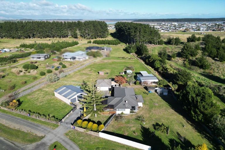 Photo of property in 131 Palmer Road, Foxton Beach, Foxton, 4891