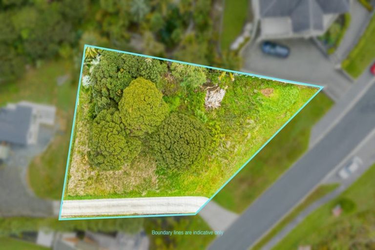 Photo of property in 28 Beauvoir Avenue, Matakatia, Whangaparaoa, 0930