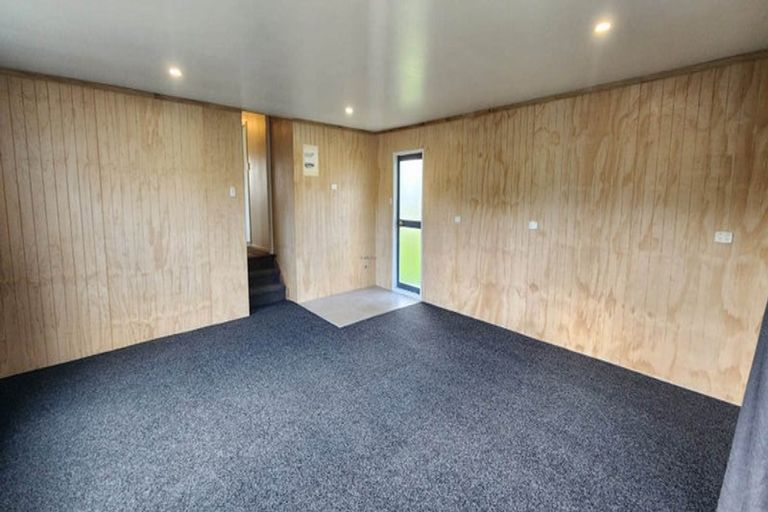 Photo of property in 39a Awhiorangi Promenade, Swanson, Auckland, 0816