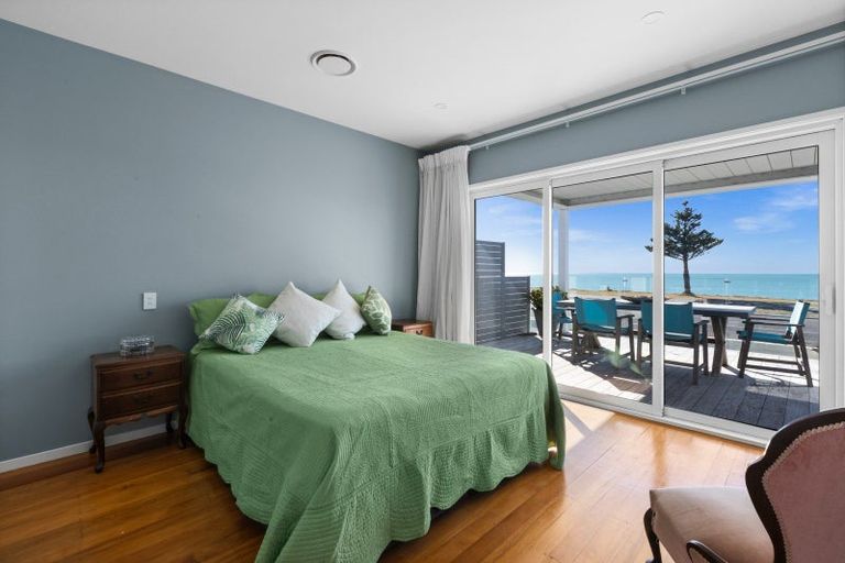 Photo of property in 70 The Esplanade, Westshore, Napier, 4110