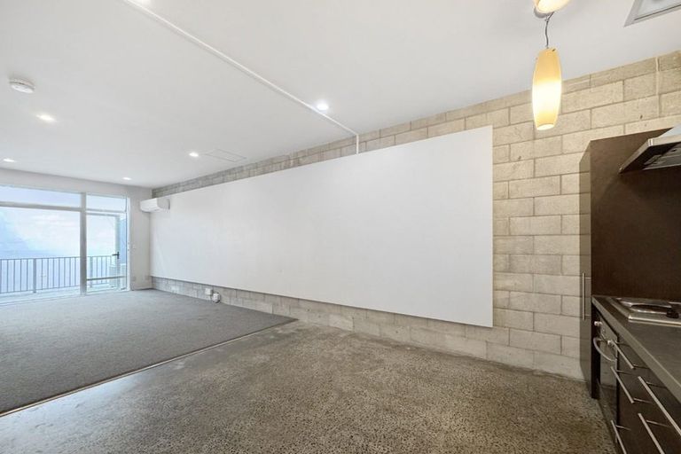 Photo of property in Mondrian Townhouses, 9/24 Hanson Street, Mount Cook, Wellington, 6021