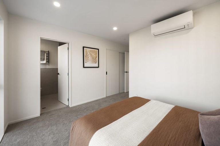 Photo of property in 1/18 Handley Avenue, Narrow Neck, Auckland, 0624
