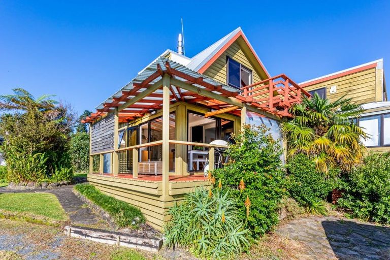 Photo of property in 111 Tirohanga Drive, Whangamata, 3620