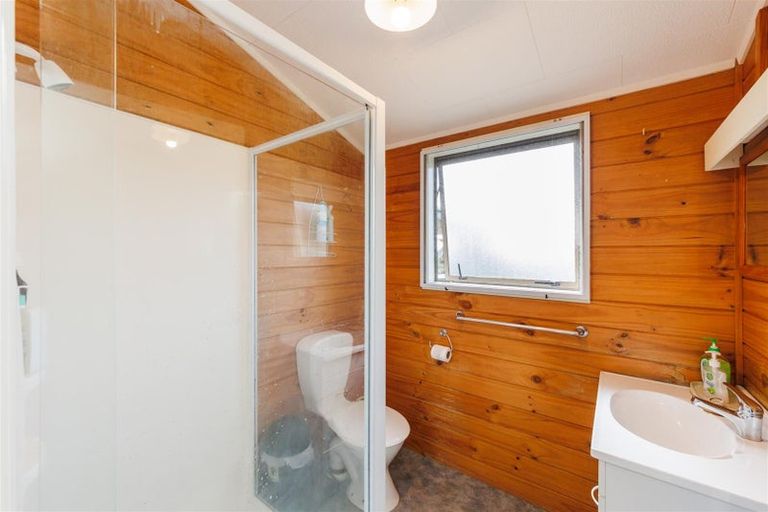 Photo of property in Build Inn, 1942 Parewanui Road, Parewanui, Bulls, 4894