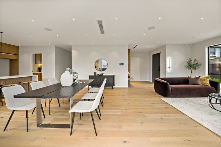 Photo of property in 202b Clovelly Road, Bucklands Beach, Auckland, 2012