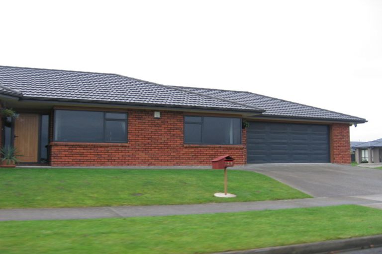 Photo of property in 129 Schnell Drive, Kelvin Grove, Palmerston North, 4414