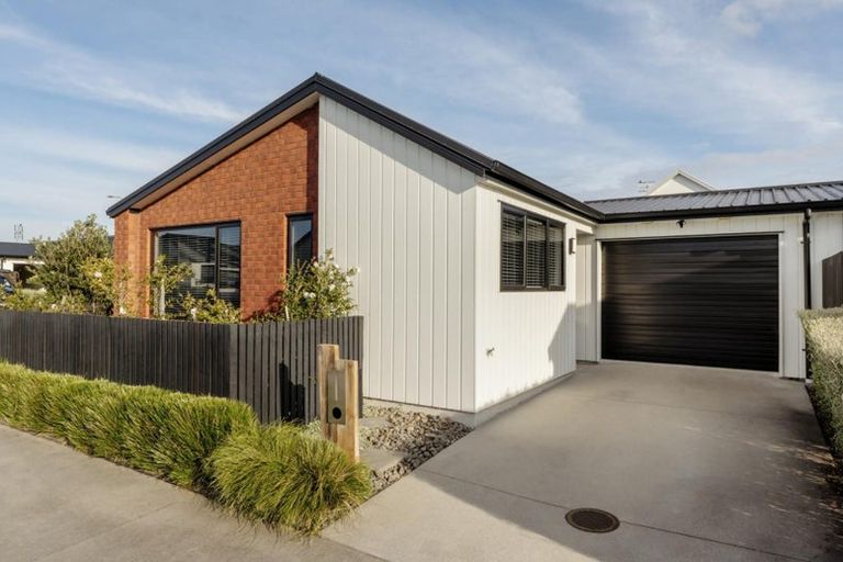 Photo of property in 8 Te Paea Crescent, Papamoa Beach, Papamoa, 3118