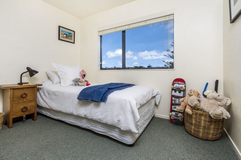 Photo of property in 1/12b Coronation Street, Belmont, Auckland, 0622