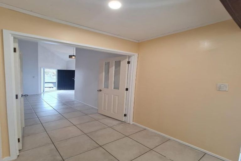 Photo of property in 55 Erris Street, Johnsonville, Wellington, 6037