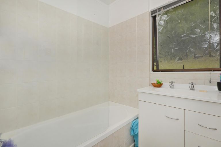 Photo of property in 14 Tikorangi Place, Morningside, Whangarei, 0110