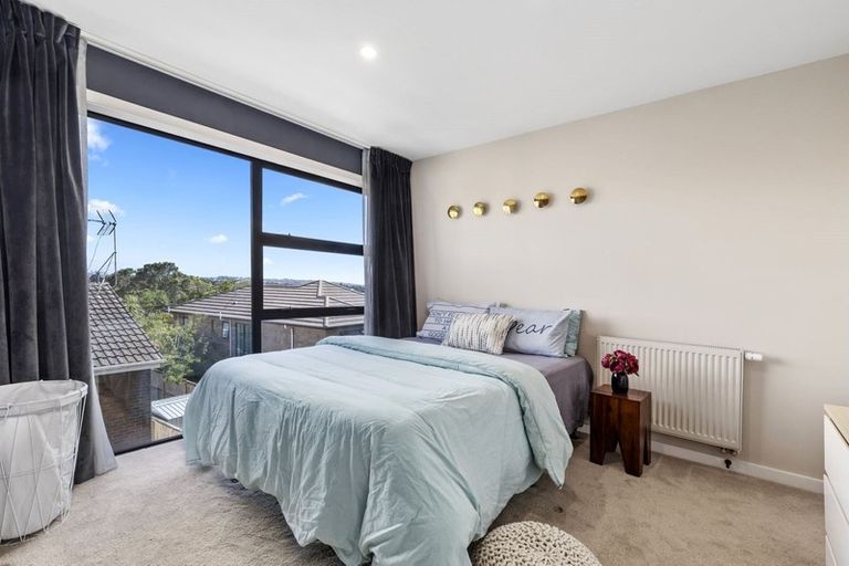 Photo of property in 58c Potter Avenue, Northcote, Auckland, 0627