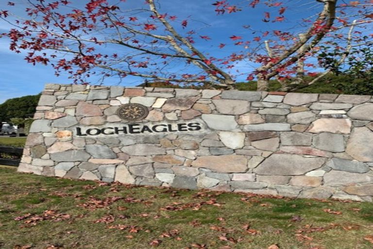 Photo of property in 15 Sparrowhawk Way, Kinloch, Taupo, 3377