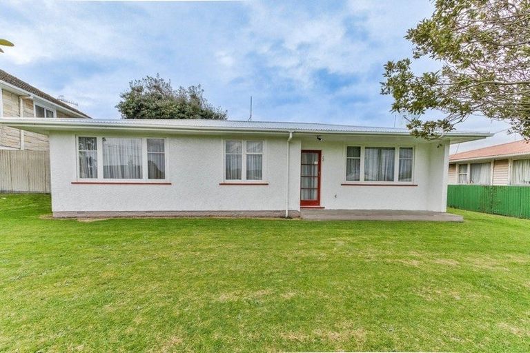 Photo of property in 78 Polson Street, Castlecliff, Whanganui, 4501