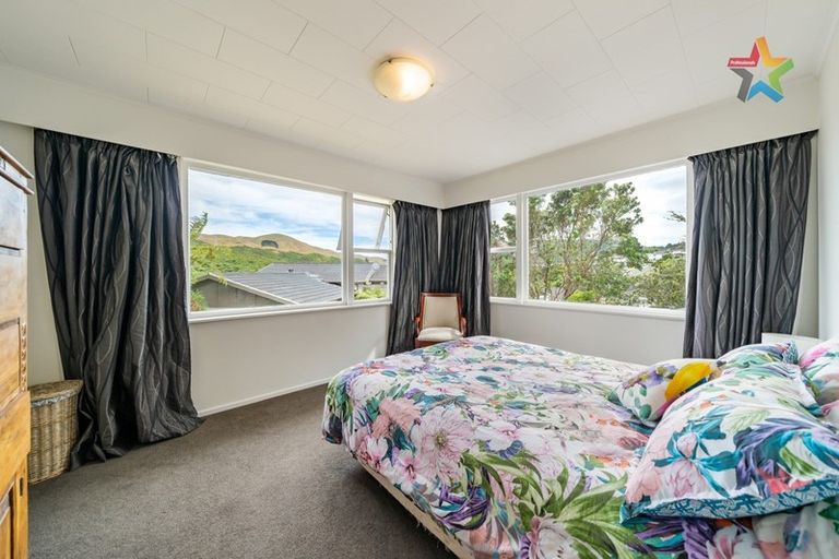 Photo of property in 19 Timaru Grove, Kelson, Lower Hutt, 5010