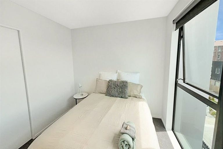 Photo of property in 2/317 Lincoln Road, Addington, Christchurch, 8024