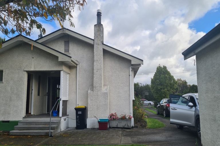 Photo of property in 6 Lansdowne Crescent, Lansdowne, Masterton, 5810