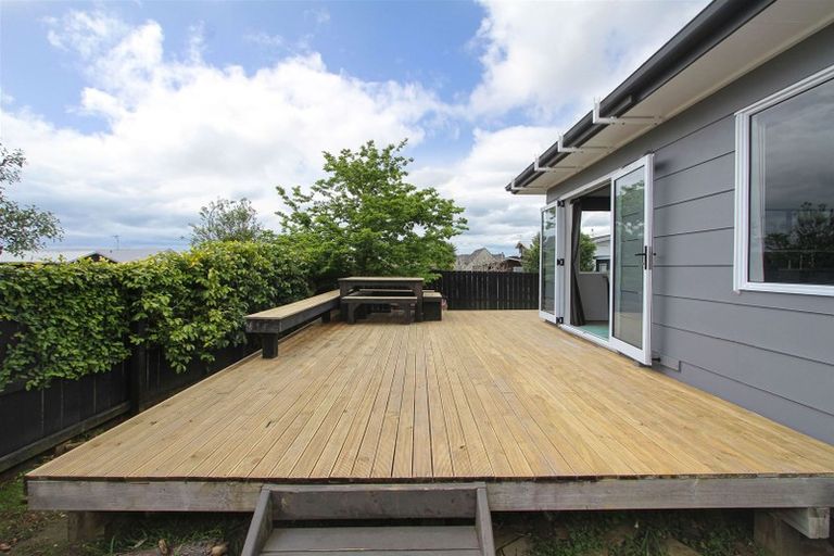 Photo of property in 25 Crispe Road, Clarks Beach, 2122