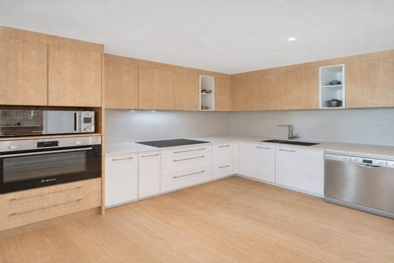 Photo of property in 2/388 Hibiscus Coast Highway, Orewa, 0931