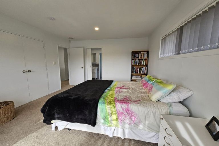 Photo of property in 24 Carillon Place, Massey, Auckland, 0614