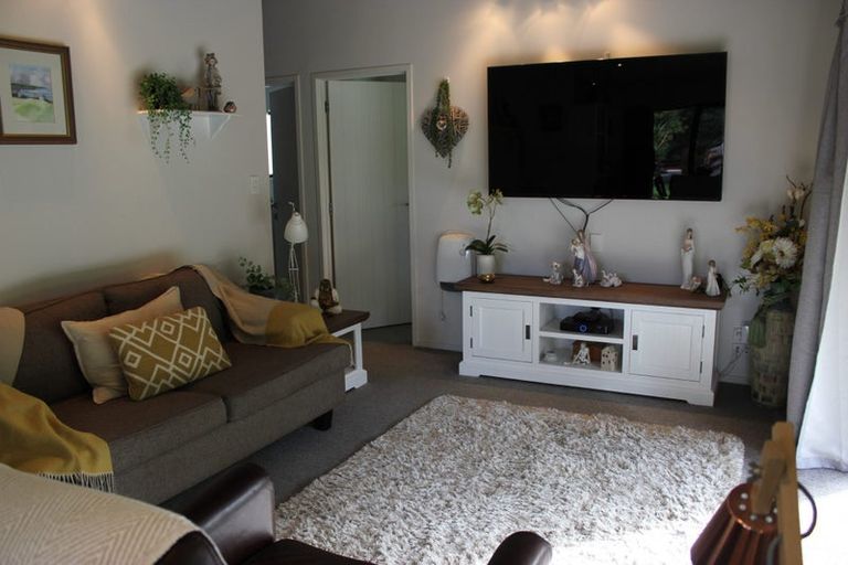 Photo of property in 388 Pine Valley Road, Dairy Flat, Silverdale, 0992