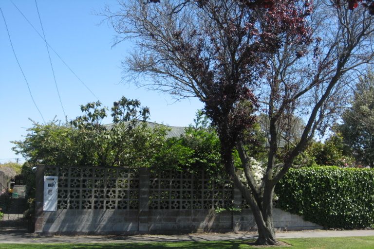 Photo of property in 15 Chedworth Avenue, Bishopdale, Christchurch, 8053