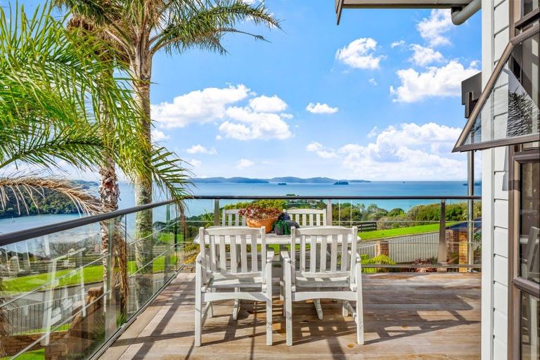 Photo of property in 5 Kotare Place, Sandspit, Warkworth, 0982