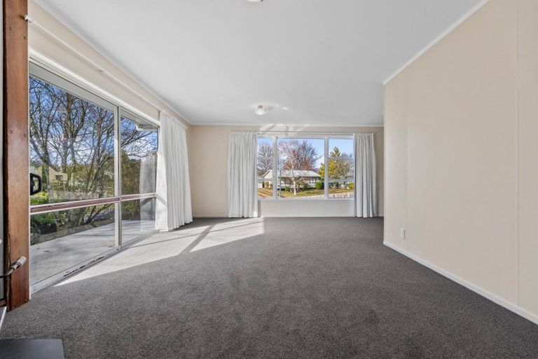 Photo of property in 16 Te Takinga Street, Turangi, 3334