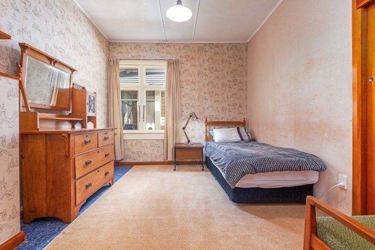 Photo of property in 23 Argyle Avenue, Takaro, Palmerston North, 4410