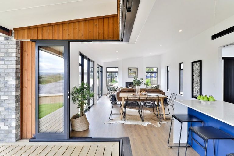 Photo of property in 20 Ridge Drive, Omokoroa, 3114