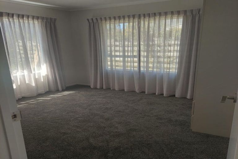 Photo of property in 29b Aquarius Drive, Kawaha Point, Rotorua, 3010