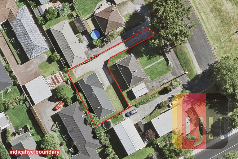 Photo of property in 19c Railway Street West, Papakura, 2110