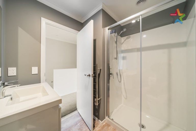 Photo of property in 2/10 Marion Street, Silverstream, Upper Hutt, 5019