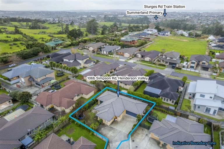 Photo of property in 106b Simpson Road, Henderson Valley, Auckland, 0614