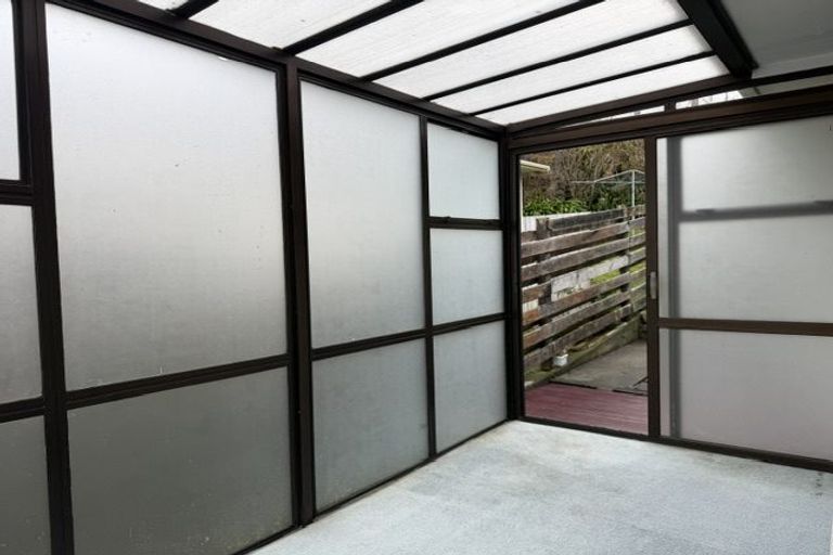 Photo of property in 44 Acacia Avenue, Maungaraki, Lower Hutt, 5010