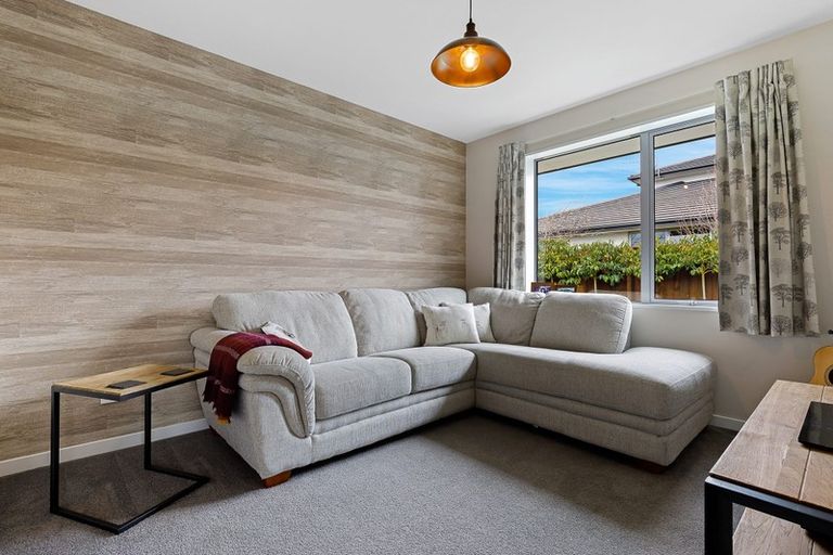 Photo of property in 8 Awarua Road, Pegasus, 7612