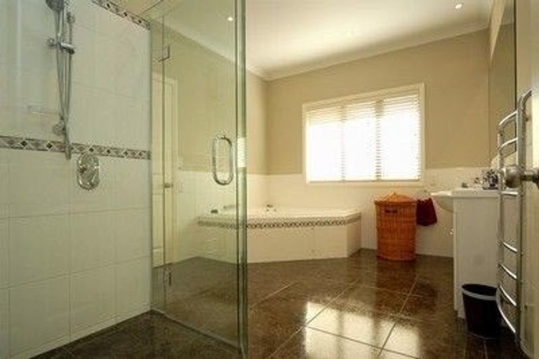 Photo of property in 38 Rochfort Road, Havelock North, 4130