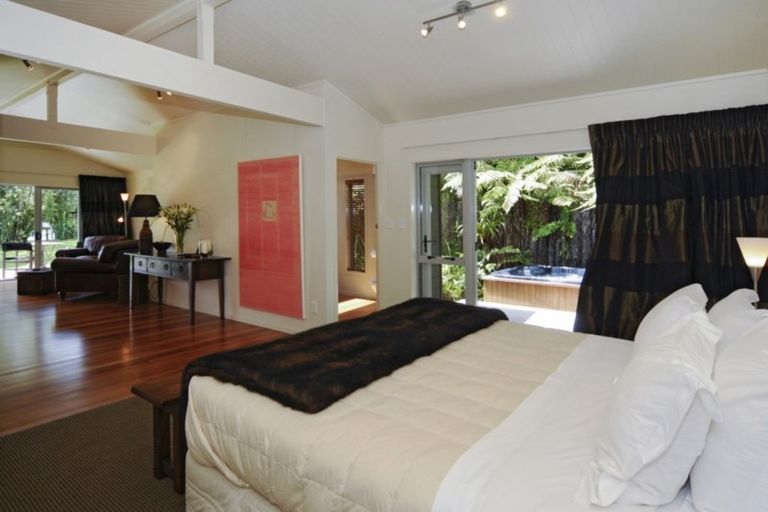 Photo of property in 11 Morehu Road, Rotoiti Forest, Rotorua, 3074