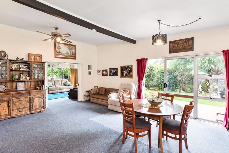 Photo of property in 96 Amohia Street, Paraparaumu, 5032