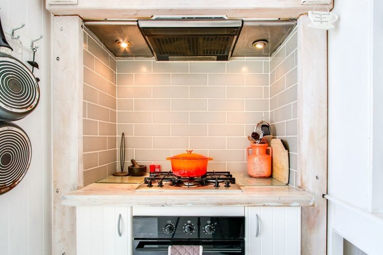 Photo of property in 1 Latham Street, Napier South, Napier, 4110