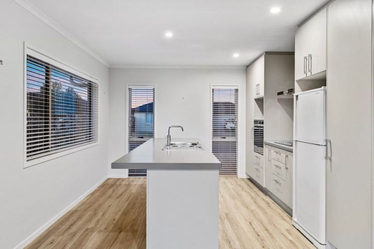 Photo of property in 21 Ponga Place, Papamoa Beach, Papamoa, 3118