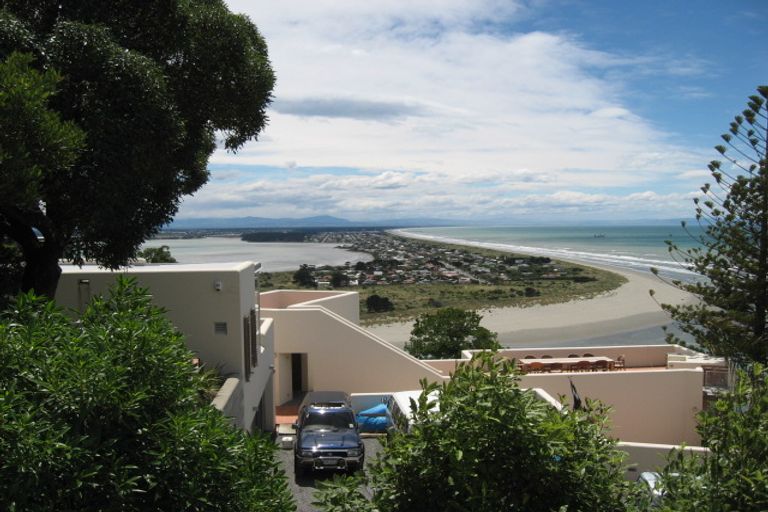 Photo of property in 8 Kinsey Terrace, Clifton, Christchurch, 8081