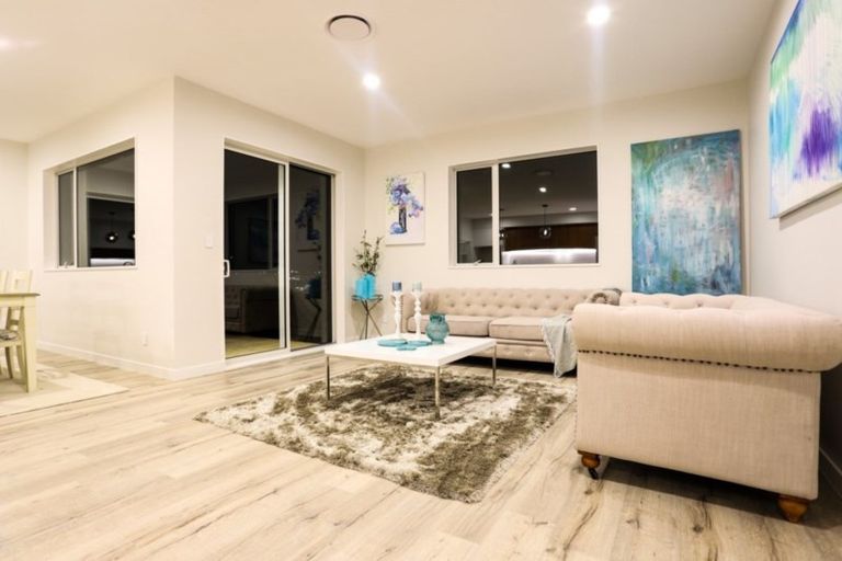 Photo of property in 10 Frontiere Lane, Silverdale, 0932