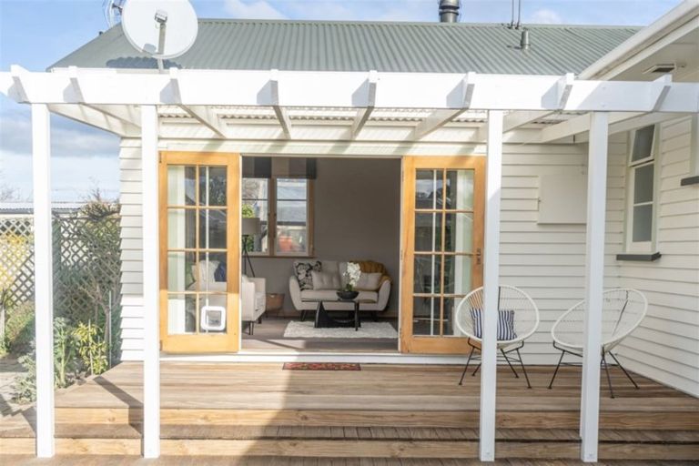 Photo of property in 22a Lansdowne Crescent, Lansdowne, Masterton, 5810